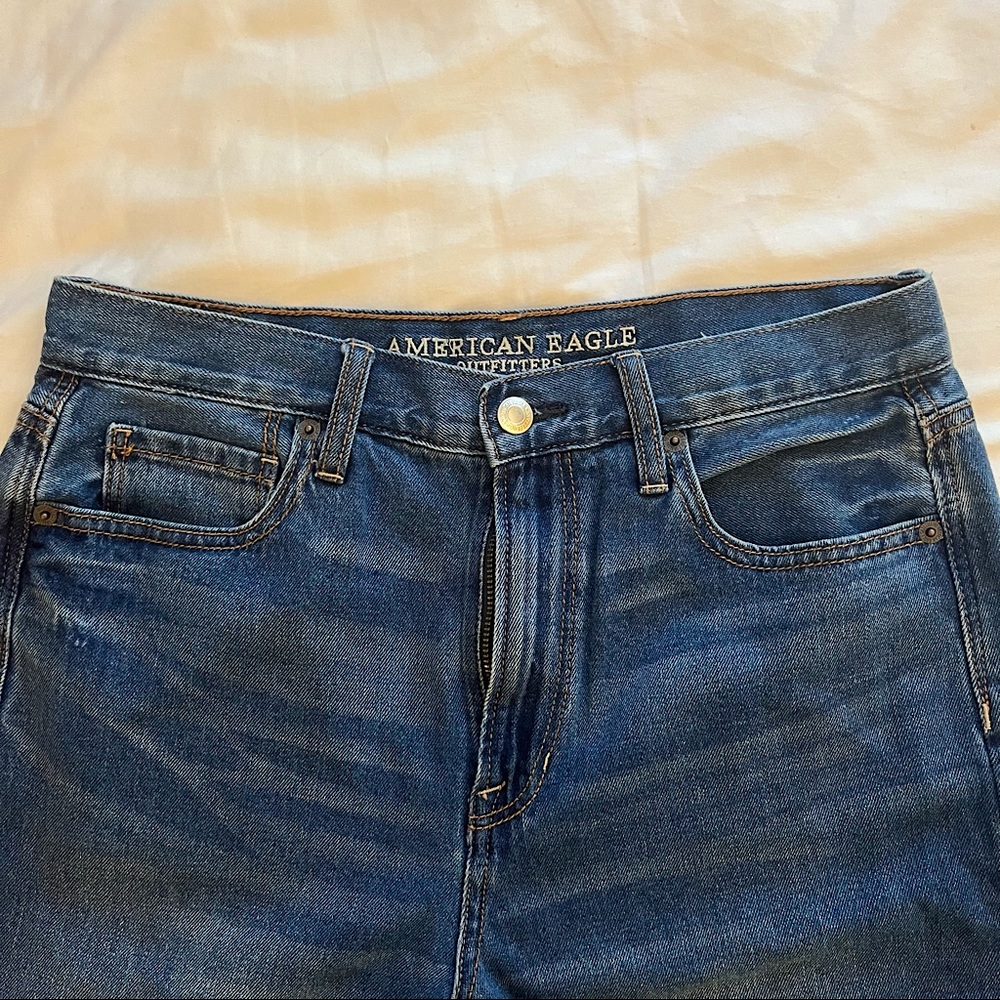 NWOT American Eagle Dark Wash Mom Jeans
